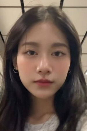 ปารมี เหลืองนฤมิตชัย